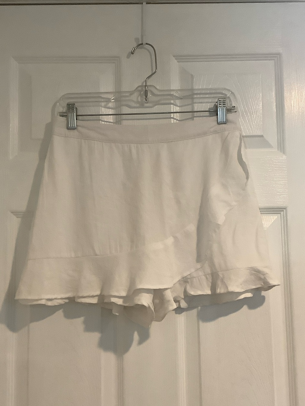 NWT ALTAR’D STATE White Whimsical Fairycore Cottagecore Coastal Beachy Skort M